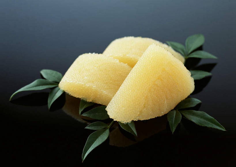 海鲜,无人,横图,俯视,室内,特写,白天,烹饪,餐桌,桌子,叶子,阴影,反射,影子,鲱鱼子,鱼卵,日本料理,料理,食品,绿叶,鱼籽,水产,菜肴,美食,海洋生物,食物,三个,黄色,日式料理,日式,嫩叶,摄影,佳肴,影棚,餐台,水生动物,海产品,水生物,海底动物,叶,叶片,彩图,高角度拍摄,影棚拍摄,拍摄