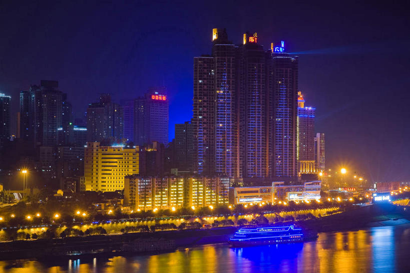 无人,家,高楼大厦,横图,彩色,室外,夜晚,正面,度假,河流,美景,水,城市风光,城市,大厦,建筑,轮船,摩天大楼,霓虹灯,夜景,船,重庆,中国,亚洲,一艘,阴影,光线,影子,房屋,屋子,河水,景观,水流,灯光,七彩,娱乐,光源,楼房,霓虹,住宅,灯,倒影,交通工具,享受,休闲,景色,放松,倒映,照明设备,载具,东亚,中华人民共和国,西南地区,氖灯,重庆市,渝,反照,彩图,房子,大楼,高层建筑,高楼,摩天楼