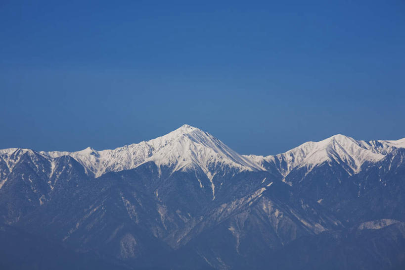 无人,横图,俯视,航拍,室外,白天,旅游,度假,美景,山,树林,雪,植物,雾,大雪,富山县,日本,亚洲,许多,阴影,朦胧,模糊,光线,影子,积雪,景观,山峰,雪景,冬季,冬天,山峦,娱乐,树,树木,蓝色,绿色,蓝天,天空,阳光,自然,天,享受,休闲,景色,放松,寒冷,生长,晴朗,成长,迷雾,鸟瞰,自然风光,东亚,本州,万里无云,本州岛,日本国,中部地方,严寒,富山,大雾,晴空,晴空万里,彩图,高角度拍摄