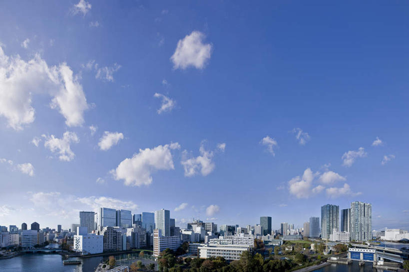 无人,高楼大厦,横图,室外,白天,正面,度假,海浪,海洋,美景,植物,城市风光,城市,大厦,建筑,摩天大楼,阴影,光线,影子,景观,浪花,云,云朵,建筑群,云彩,娱乐,建设,树,树木,蓝色,绿色,白云,蓝天,天空,阳光,自然,海水,天,享受,休闲,景色,放松,生长,晴朗,成长,海景,品川,大海,风浪,海,海水的波动,近岸浪,涌浪,晴空,彩图,大楼,高层建筑,高楼,摩天楼