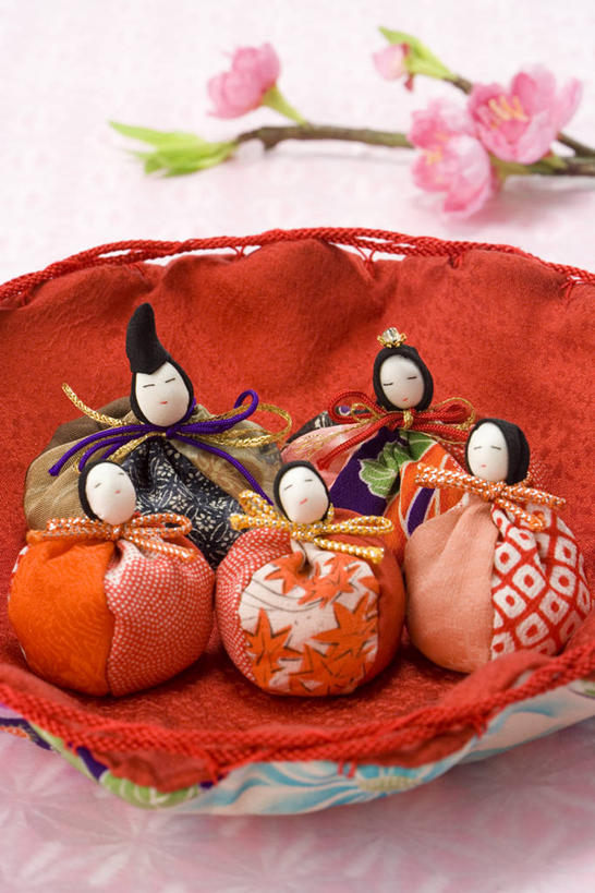 无人,竖图,室内,白天,白色背景,正面,游戏,幸福,纯洁,樱花,玩具,节日,庆祝,日本文化,盛开,人偶,枝条,玩,花蕾,文化,娱乐,花,花瓣,花朵,鲜花,树枝,粉色,花苞,花蕊,庆典,休闲,益智,摄影,影棚,等待,活动,纪念,生命,发泄,消遣,智力,宣泄,仙樱花,福岛樱,青肤樱,高尚,女儿节,热烈,虬枝,枝杈,荆桃,玩耍,嬉戏,彩图,影棚拍摄,拍摄,雏祭,上巳,雏人偶