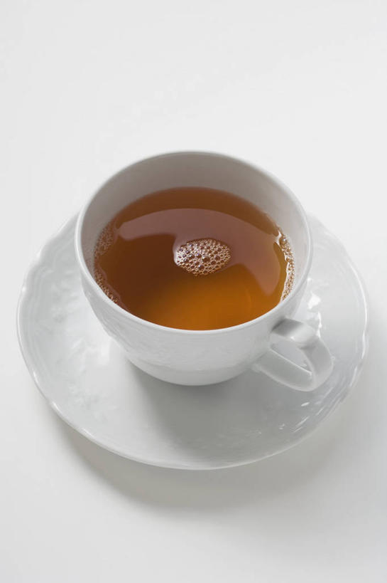 无人,竖图,俯视,室内,特写,白天,白色背景,幸福,餐桌,茶,桌子,杯子,餐具,阴影,反射,碟子,盘,影子,陶瓷,茶叶,陶瓷制品,一杯,娱乐,两个,盘子,水杯,碟,享受,休闲,温馨,放松,乐趣,摄影,影棚,餐台,提神,舒适,醒脑,茶杯,彩图,高角度拍摄,影棚拍摄,拍摄