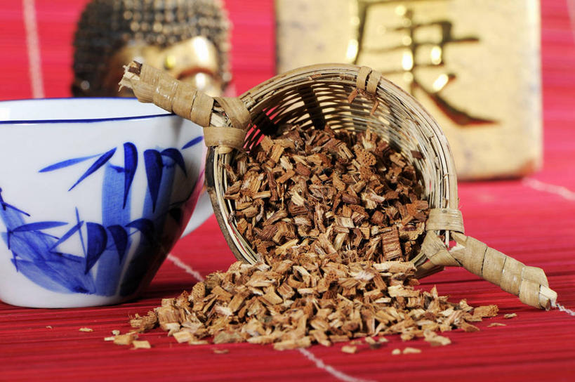 无人,横图,俯视,室内,特写,白天,幸福,植物,餐桌,茶,桌子,杯子,雕塑,阴影,艺术,装饰,反射,标志,雕刻,雕像,滤器,文字,影子,字符,勺子,茶叶,草药,药草,一杯,娱乐,标识,中药,两个,水杯,工艺品,享受,休闲,温馨,汉字,放松,乐趣,餐台,纪念,美术,提神,舒适,中文,主题,醒脑,药材,中草药,陈列,漏勺,中药材,本草,密花豆,一尊,功能,美学,国文,华文,茶杯,彩图,高角度拍摄,白花油麻藤,鸡血藤,亮叶岩豆藤,山鸡血藤,香花岩豆藤,血藤