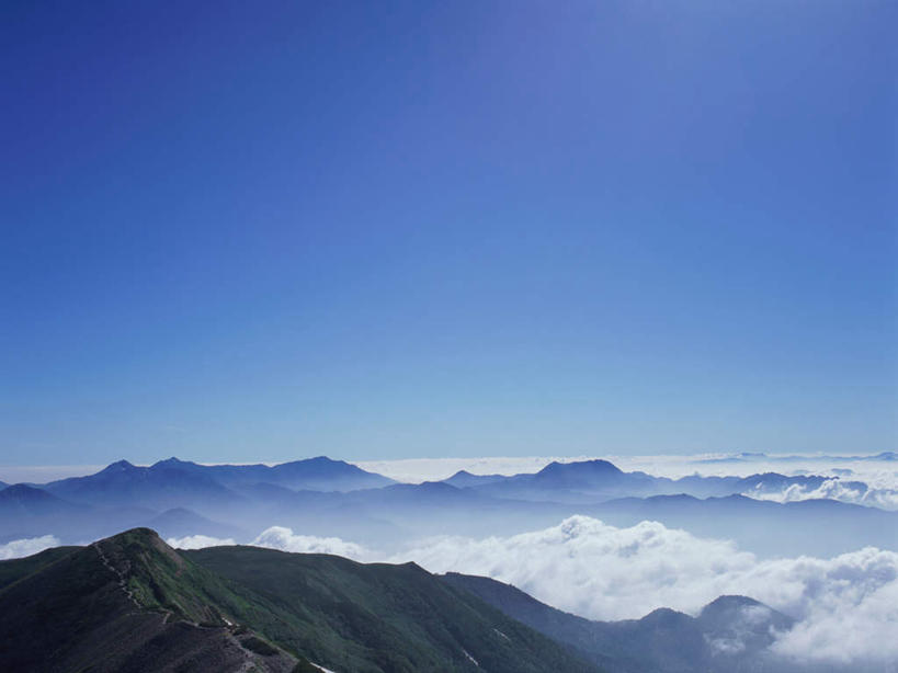 无人,横图,室外,白天,正面,旅游,度假,草地,草坪,石头,美景,山,山脉,植物,长野县,日本,亚洲,石子,景观,山顶,山峰,云,云朵,云海,山峦,云彩,娱乐,草,蓝色,绿色,白云,蓝天,自然,群山,夏天,享受,休闲,景色,放松,晴朗,自然风光,东亚,本州,本州岛,日本国,中部地方,长野,颠峰,极峰,石块,岩石,晴空,彩图