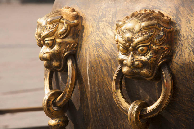 无人,故宫,横图,室外,特写,白天,正面,静物,金属制品,雕塑,北京,中国,亚洲,阴影,朦胧,模糊,艺术,装饰,反射,金属,雕刻,雕像,影子,首都,两个,把手,门把手,工艺品,紫禁城,纪念,门把,美术,主题,陈列,东亚,中华人民共和国,东城区,北京市,京,北平,华北地区,功能,美学,拉手,彩图,故宫博物院,北京紫禁城,北京故宫