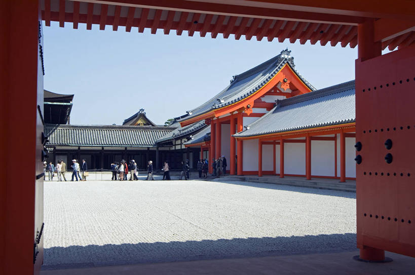 东方人,宫殿,横图,室外,旅游,建筑,日本,亚洲,行人,游客,游人,日本文化,路人,旅客,摄影,京都府,东亚,过客,彩图,皇宫,名声