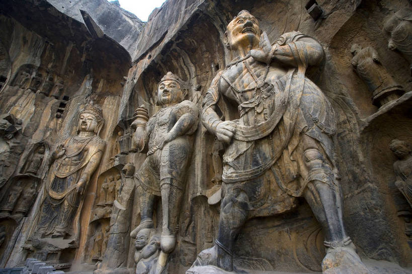 横图,彩色,室外,旅游,度假,名胜古迹,标志建筑,地标,建筑,龙门石窟,中国,亚洲,节日,遗迹,雕像,塑像,文化遗产,古迹,历史,文化,文物,娱乐,建设,佛,古建筑,建筑物,古代,祈祷,享受,休闲,健康,旅游胜地,放松,许愿,摄影,宗教,洞穴,佛教,信仰,纪念,祈求,文明,中国文化,石窟,古文明,东亚,龙门,中华人民共和国,河南省,洛阳,释教,古远,平安,彩图,旅行,传统文化,bj174