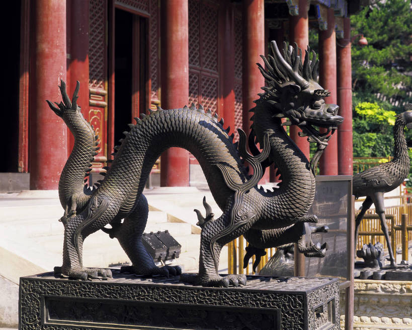 颐和园,宫殿,横图,彩色,室外,白天,旅游,度假,成功,名胜古迹,标志建筑,地标,建筑,雕塑,北京,中国,亚洲,游人,风俗,清澈,遗迹,艺术,装饰,龙,雕刻,雕像,柱子,文化遗产,古迹,历史,文物,娱乐,建设,传统,古建筑,蓝天,工艺品,天,享受,休闲,旅游胜地,放松,精神,摄影,古代建筑,纪念,园林,美术,象征,高贵,美好,主题,图腾,传说,感受,陈列,古文明,东亚,功能,美学,祥瑞,灵兽,权势,尊荣,古代文明,明澈,清彻,清亮,制度,特征,幸运,彩图,旅行,bj174