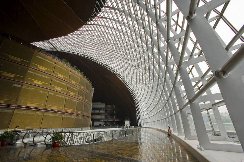 横图,彩色,室外,特写,白天,旅游,度假,名胜古迹,标志建筑,地标,建筑,剧院,北京,中国,亚洲,遗迹,空间,结构,歌剧院,首都,构造,古迹,文物,娱乐,建设,现代,古建筑,国家大剧院,现代建筑,娱乐设施,地标建筑,享受,休闲,旅游胜地,放松,摄影,公共设施,象征,文明,中国文化,古文明,东亚,中华人民共和国,发达,bj174