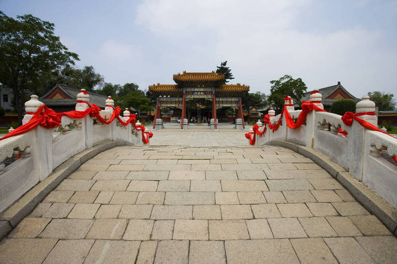 寺庙,横图,彩色,室外,白天,旅游,度假,名胜古迹,标志建筑,地标,建筑,中国,亚洲,遗迹,民俗,图片,文化遗产,建筑群,古典,古迹,文物,娱乐,建设,古建筑,树木,享受,休闲,旅游胜地,放松,摄影,哈尔滨,美好,文明,中国文化,古文明,东亚,黑龙江,文庙,中华人民共和国,幽静,旅行,庙,传统文化,bj174