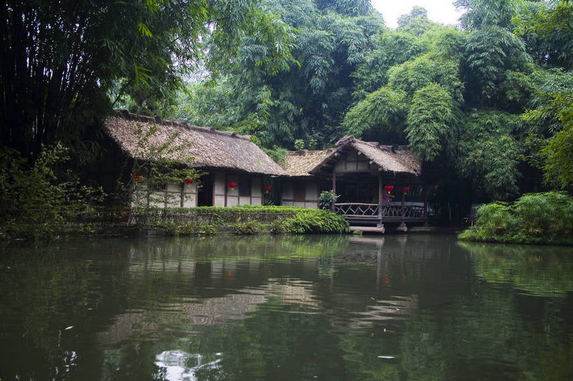 横图,彩色,室外,白天,旅游,度假,名胜古迹,标志建筑,地标,建筑,中国,亚洲,遗迹,草屋,水塘,建筑群,古典,古迹,文物,娱乐,建设,古建筑,享受,休闲,旅游胜地,放松,摄影,四川省,古文明,东亚,成都,中华人民共和国,杜甫草堂,旅行,bj174