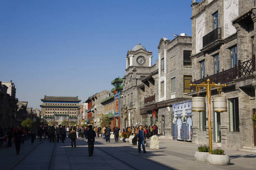 横图,彩色,室外,特写,白天,旅游,度假,美景,名胜古迹,标志建筑,道路,地标,建筑,街道,路,公路,北京,中国,亚洲,遗迹,景观,牌坊,交通,古迹,文物,娱乐,建设,古建筑,蓝天,享受,休闲,旅游胜地,景色,放松,摄影,城楼,古代建筑,前门,古文明,东亚,中华人民共和国,马路,旅行,大栅栏,传统文化,bj174