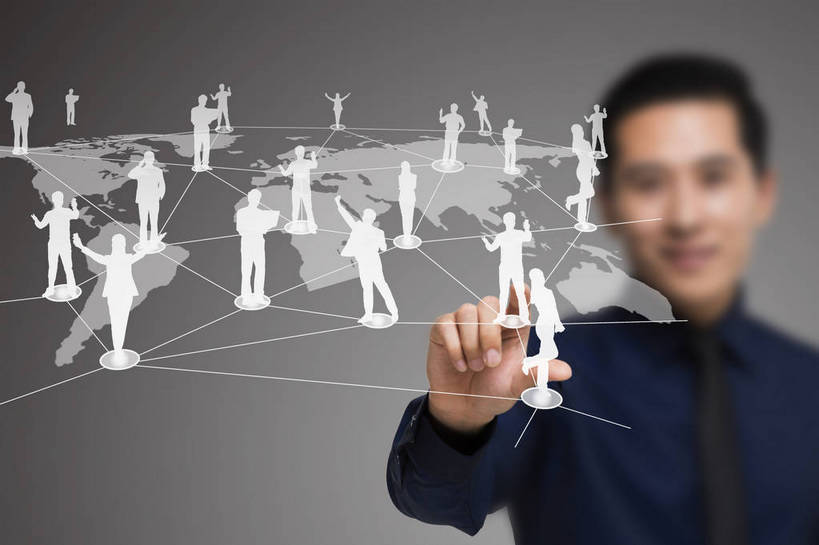 东方人,成年人,中年人,一个人,商务人士,商务男性,站,横图,彩色,室内,衬衫,商务,时尚,快乐,自由,幸福,骄傲,成功,信心,显示器,互联网,技术,数码,高科技,科技,北京,中国,亚洲,仅一个男性,指,阴影,灰色背景,套装,正装,透明,辐射,科学,空间,网络,屏幕,图片,触摸屏,领带,高光,几何,计算机图形,年轻,合成,图像,信息技术,指点,黄种人,数码合成,显示屏,现代,发散,职业,健康,手指,成熟,放松,幻想,活力,帅哥,自信,金融,摄影,生活方式,电脑合成图,数码合成图,创造力,科学技术,操作,酷,指向,科幻,未来,象征,愉悦,庄重,合成图,成就,影像,努力,液晶显示器,商务装,身份,虚拟,梦想,单人,工薪阶层,输出设备,东亚,正式,地位,乐观,单独,扩展,男人,男性,年轻男性,亚洲人,中国人,年轻人,白领,上班族,触摸,半身,衬衣,欢乐,开心,愉快,魅力,英俊,感知,bj174