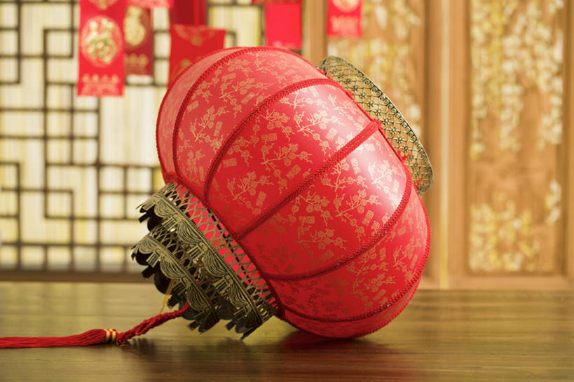 无人,横图,窗户,桌子,静物,照明,北京,中国,春节,亚洲,风俗,庆祝,灯笼,纸灯笼,墙,古典,传统,红色,灯具,概念,精神,摄影,红包,照亮,仪式,照明设备,中国文化,典礼,古典风格,东亚,远古,东亚文化,元旦,古代文明,制度,彩图,金子,传统文化,传统节日,bj175