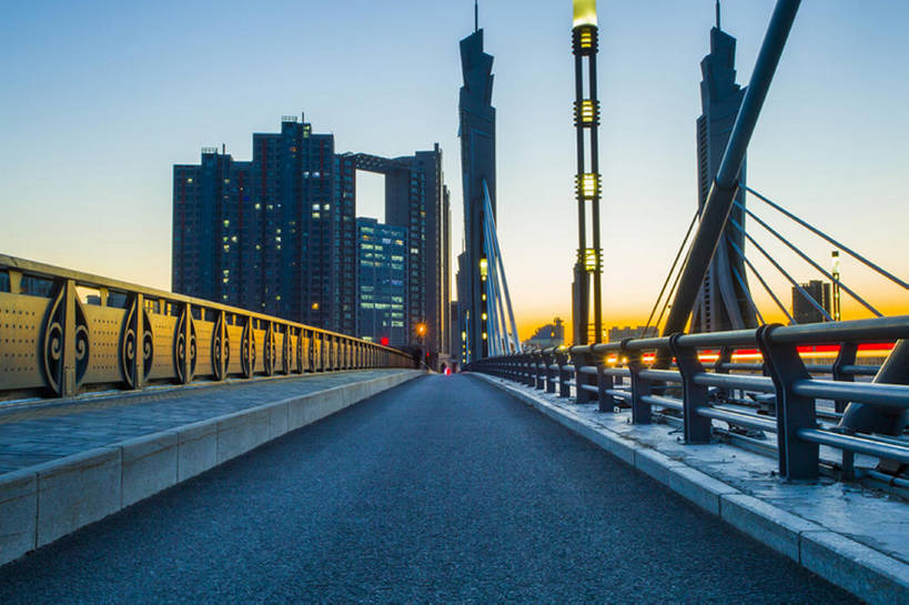 无人,栏杆,横图,室外,背景,长时间曝光,度假,日出,石头,美景,日落,城市风光,城市,道路,高速公路,建筑,街道,路,路灯,公路,中国,亚洲,石子,直线,景观,路边,人行道,桥,车道,交通,黎明,娱乐,现代,蓝色,风景,蓝天,天空,黄昏,享受,休闲,景色,放松,摄影,车灯,宁静,迅速,柏油路,早晨,都市风光,沥青,东亚,石块,岩石,马路,彩图,高层建筑,自行车道,建筑结构,广角,汽车广告背景图