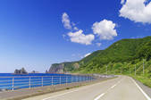 tkf001_820408