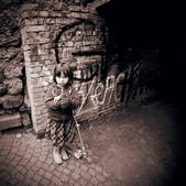 tkf001_473628